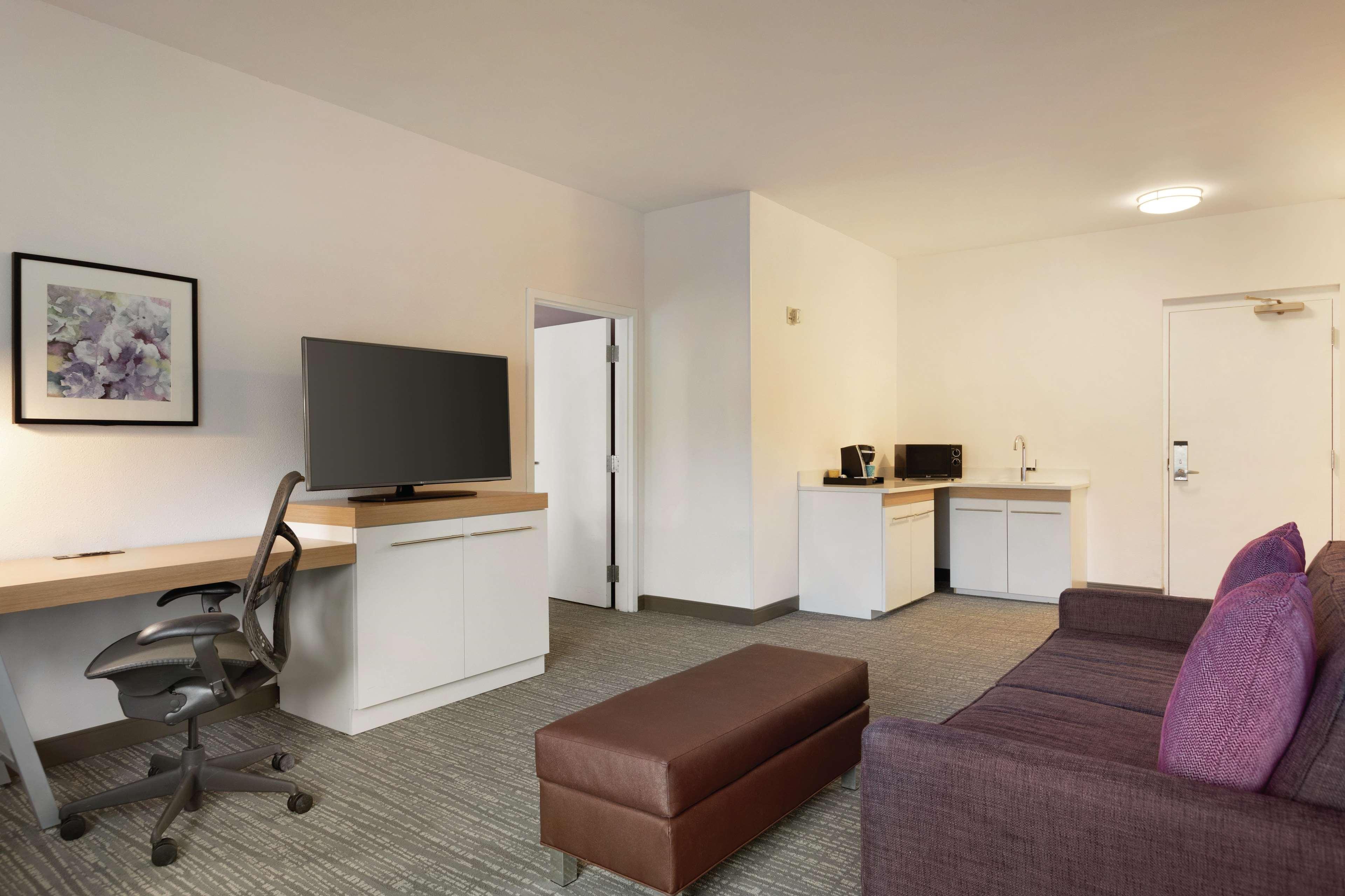 Hilton Garden Inn ברידג'ווטר מראה חיצוני תמונה