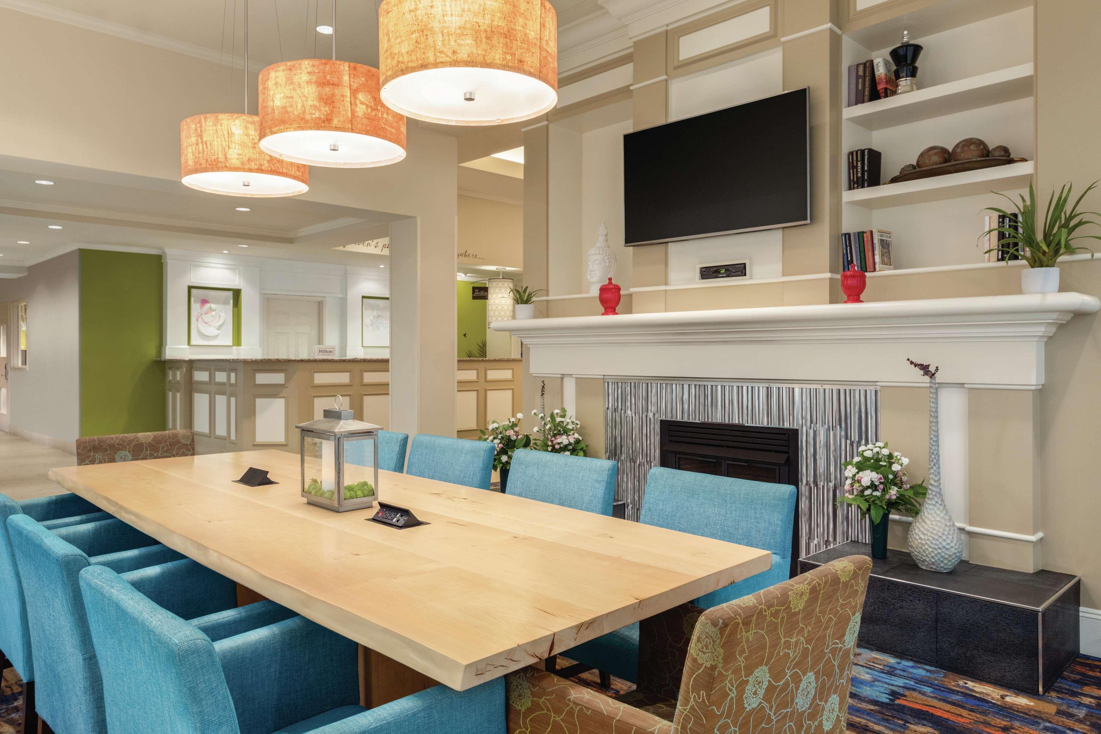 Hilton Garden Inn ברידג'ווטר מראה חיצוני תמונה