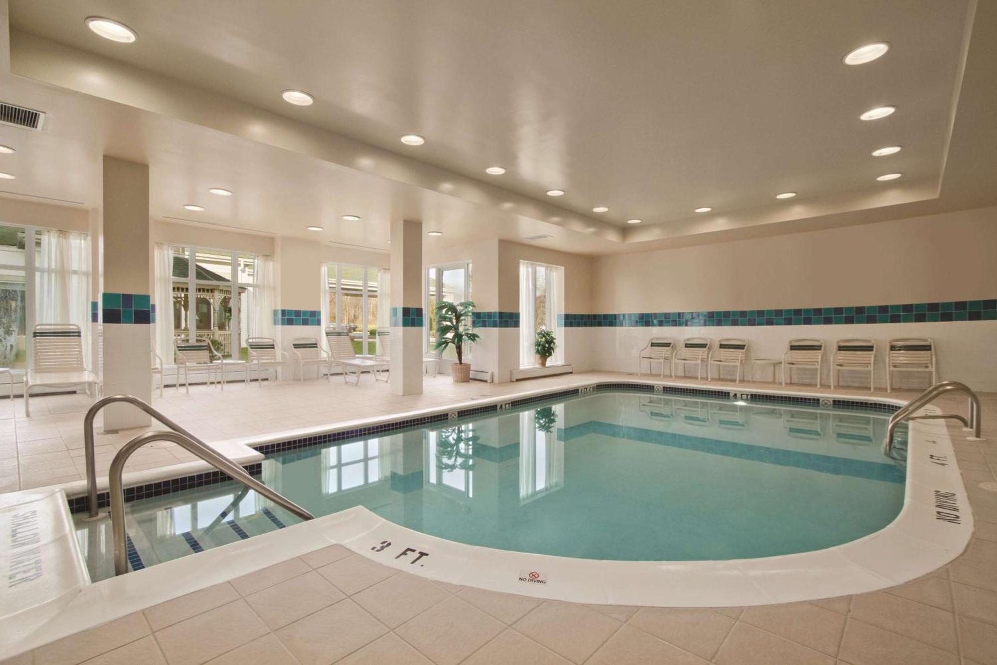 Hilton Garden Inn ברידג'ווטר מראה חיצוני תמונה